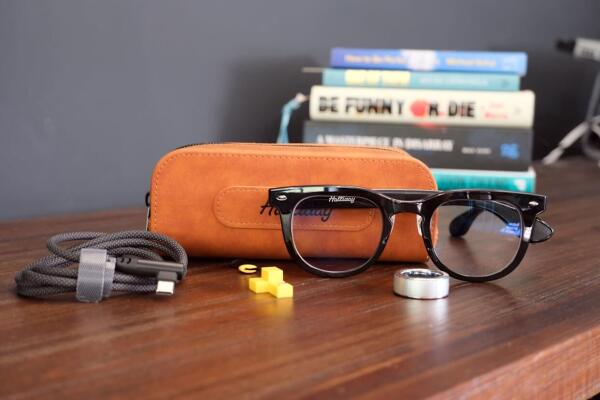 Đánh giá Halliday Smart Glasses: Ý tưởng tham vọng, nhưng còn nhiều sai sót đau đầu